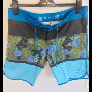 ⭐️RAD RVCA BOARDSHORTS⭐️
